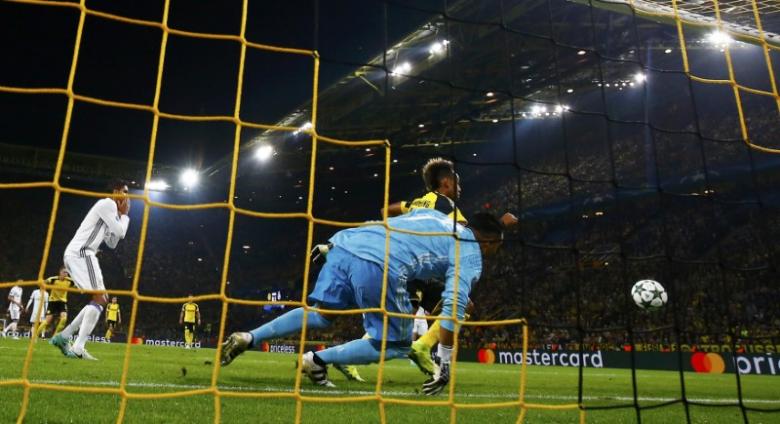 Dortmund's Schuerrle denies Real victory in thriller