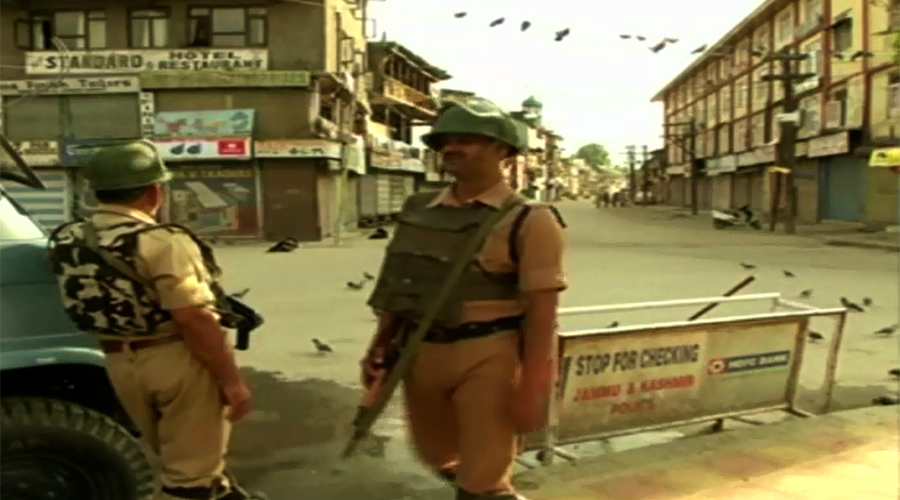 Occupied Kashmir to remain under curfew on Eid