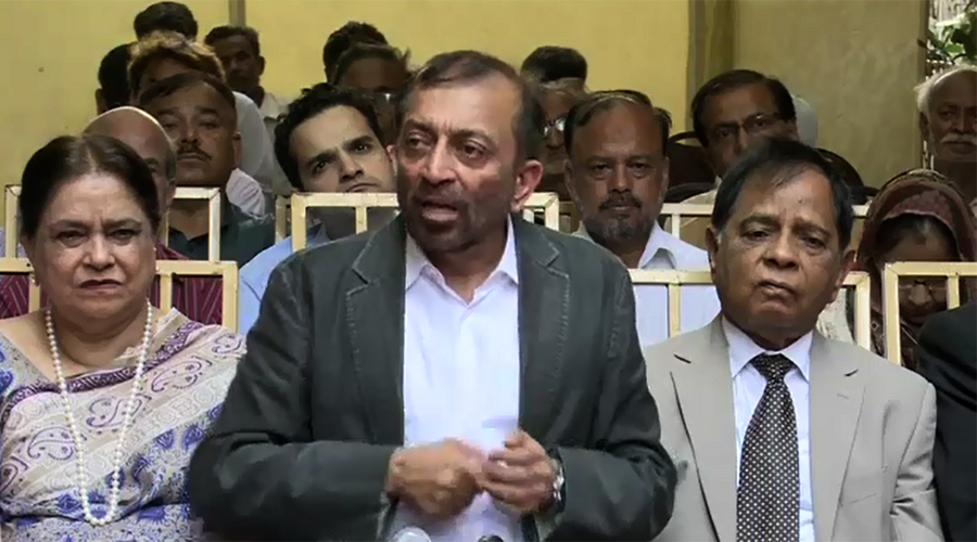 MQM will not collect hides of sacrificial animals, says Farooq Sattar