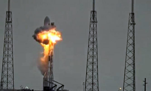 SpaceX blast investigation suggests breach in oxygen tank's helium system