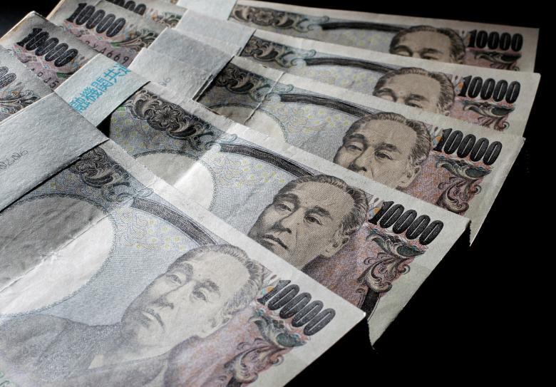 Japanese companies issue record amount of debt to secure cheap funds