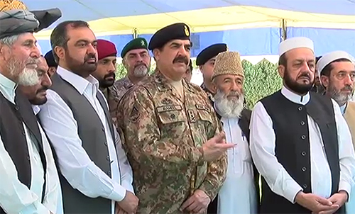 COAS Gen Raheel Sharif commends troops for their sacrifices