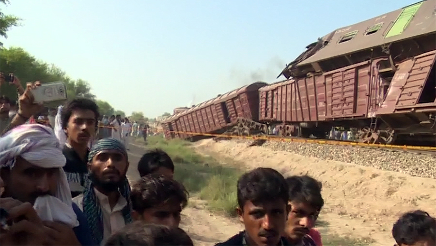Multan train collision: Government orders to complete investigation in 72 hours