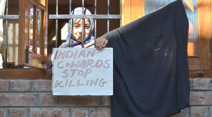 Kashmiris observe Black Day against Indian occupation