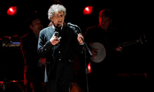 Bob Dylan now says will accept Nobel prize for literature