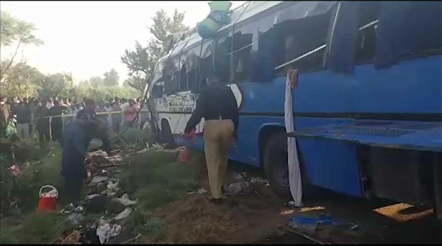 Three women among 16 injured in Sahiwal road mishap