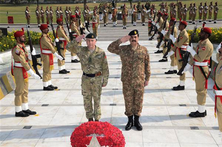 UK CGS Gen Nicholas Patrick Carter calls on COAS Gen Raheel Sharif