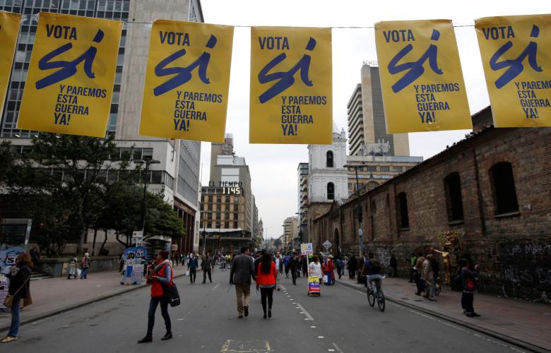 Colombians vote in referendum on peace deal, 'yes' win likely