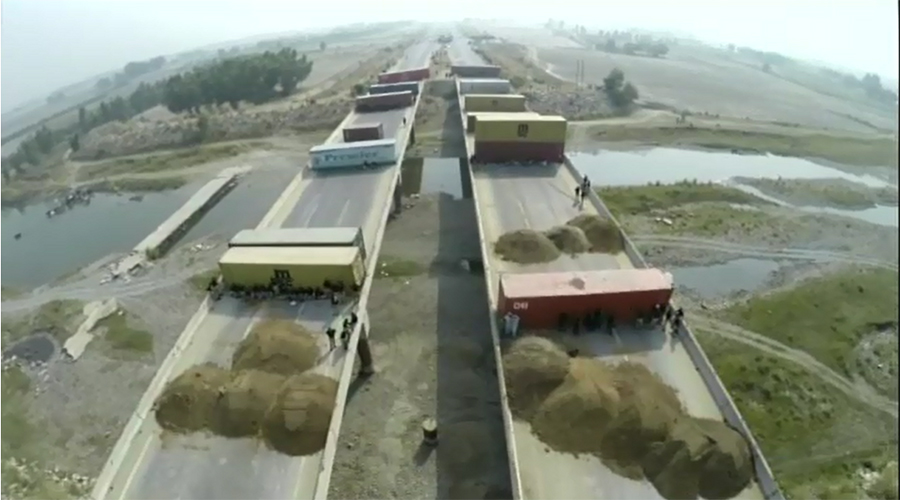 KP cut off from Islamabad as roads blocked