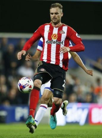 Sunderland's Kirchoff out for up to two months