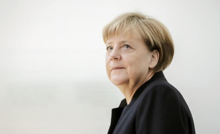 Germany's Merkel cannot afford to bail out Deutsche Bank