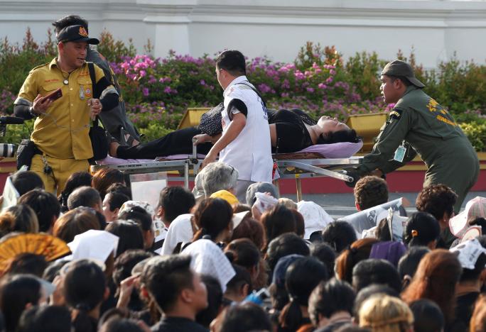 For Thais overcome by the king's death, medics and a hotline