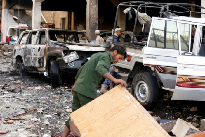 Saudi led-air strike kills 82 in Yemen: minister of Houthi-run government