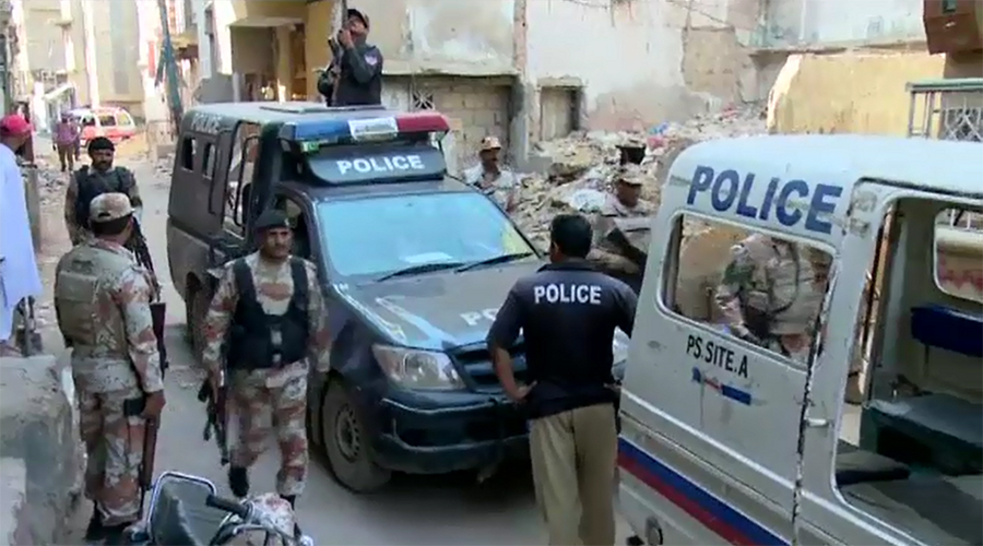 Two MQM Haqiqi target killers among 6 outlaws held in Karachi