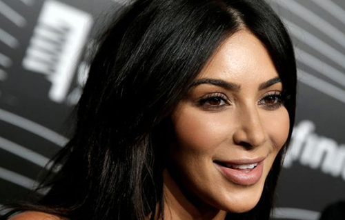 Kim Kardashian back after being held at gunpoint in $10 million Paris robbery