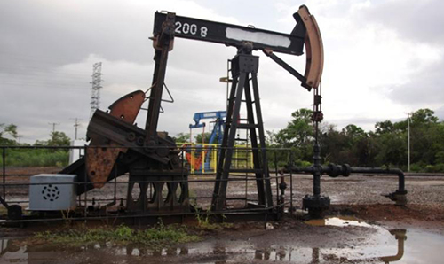 Venezuela's Maduro says oil producers close to output cap deal