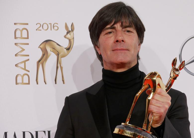 Loew and Schweinsteiger win prizes at BAMBI Awards
