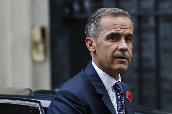 Bank of England's Carney to juggle prices and politics