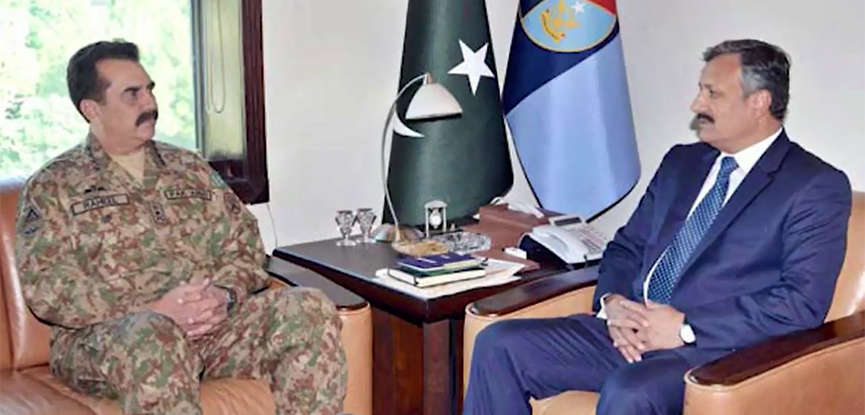 COAS Gen Raheel Sharif pays farewell visit to ISI headquarters