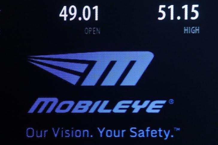 Delphi, Mobileye to use Intel chip for self-driving car system
