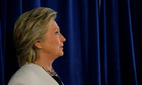 FBI clears Clinton in email review two days before election