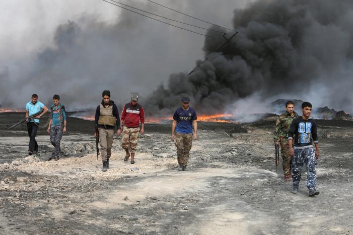 Iraqi troops battle Islamic State inside Mosul