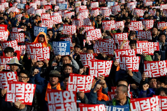 Pressure on South Korea's Park mounts as massive crowd demands she quit