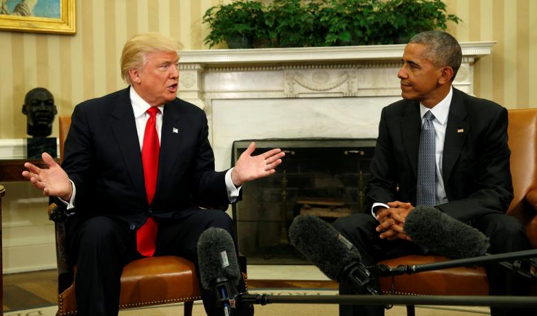 Trump meets Obama in White House, prepares to take power
