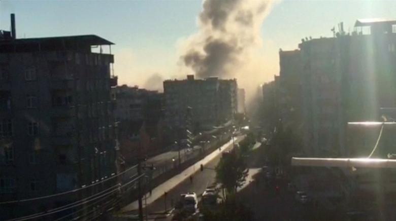 One killed, more than 30 wounded in likely car-bomb blast in southeast Turkey