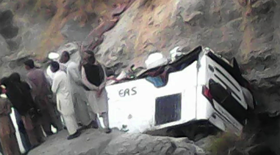 Eight die as bus plunges into ravine in Talagang