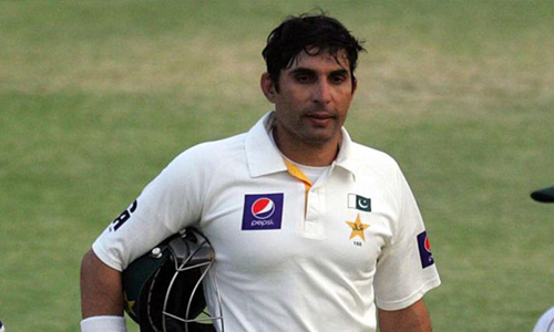 Misbah returns Pakistan as father-in-law passes away
