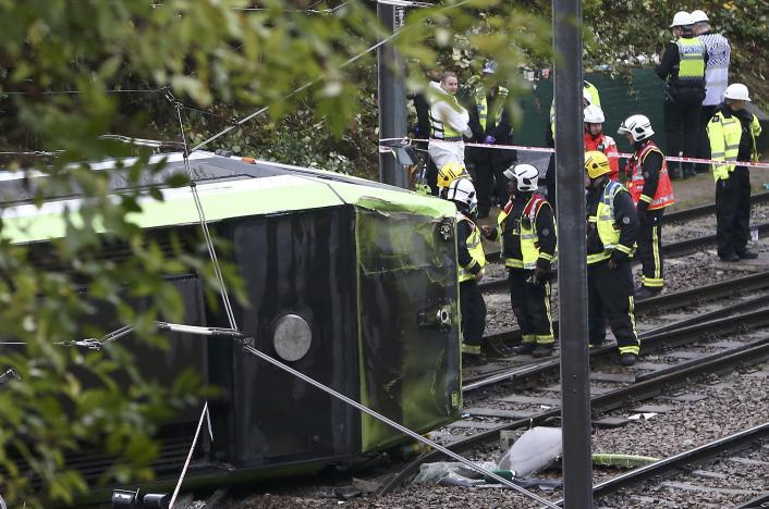 Five killed in London tram accident; driver arrested