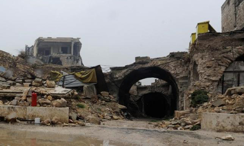 Aleppo sees shelling, air strikes again as Assad urges peace talks