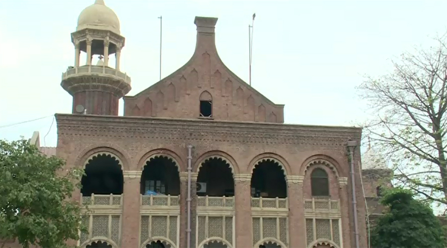 LHC allows govt to give contact of Orange Line Package II