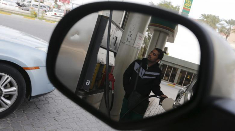 Oil gains post-Christmas ahead of OPEC, non-OPEC cuts