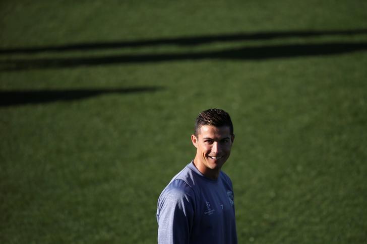Ronaldo's golden year rewarded with fourth Ballon d'Or award