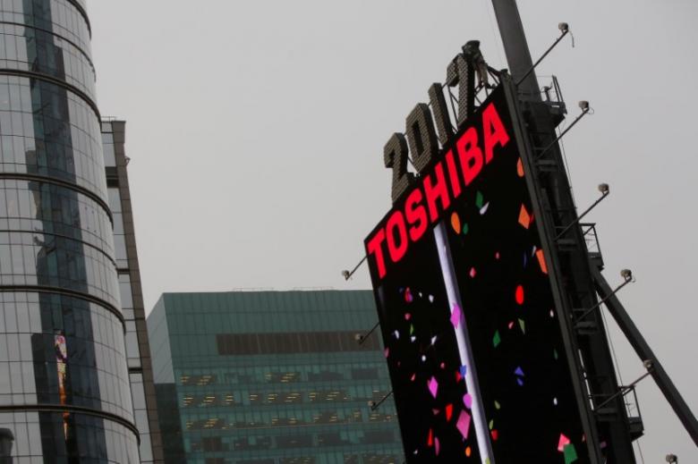 Toshiba tumbles for third day as second downgrade fans writedown fears