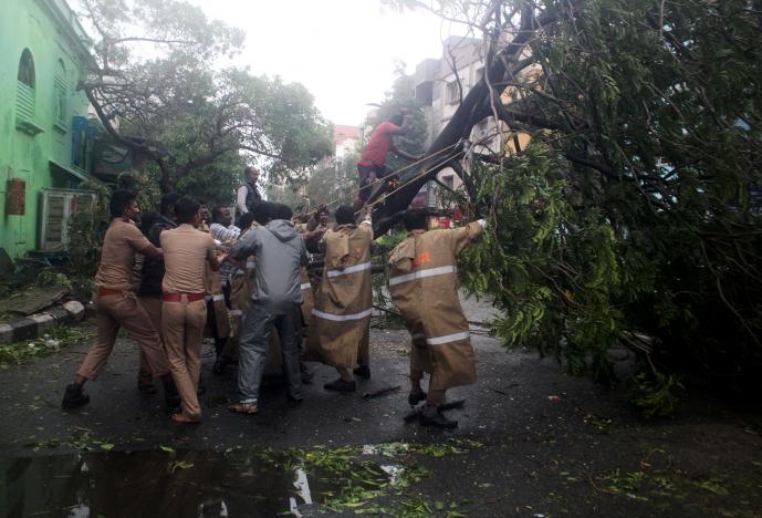 Cyclone Vardah batters south India coast killing two