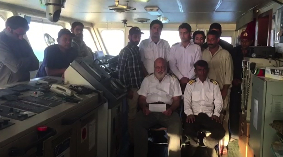 92 News becomes voice of 17 Pakistanis besieged in a ship in Egypt