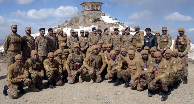 COAS visits South Waziristan Agency, spends day with troops
