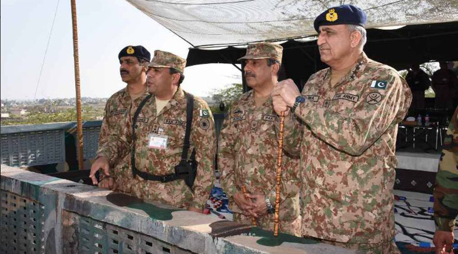 COAS Qamar Javed Bajwa visits LoC, lauds troops’ operational readiness