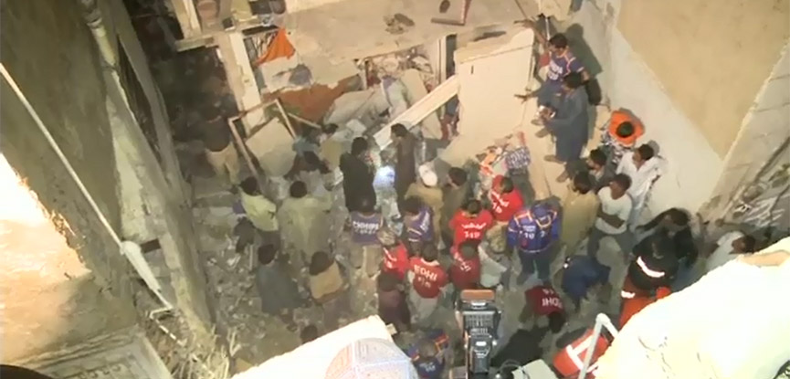 Roof collapse in Karachi leaves two dead, six injured