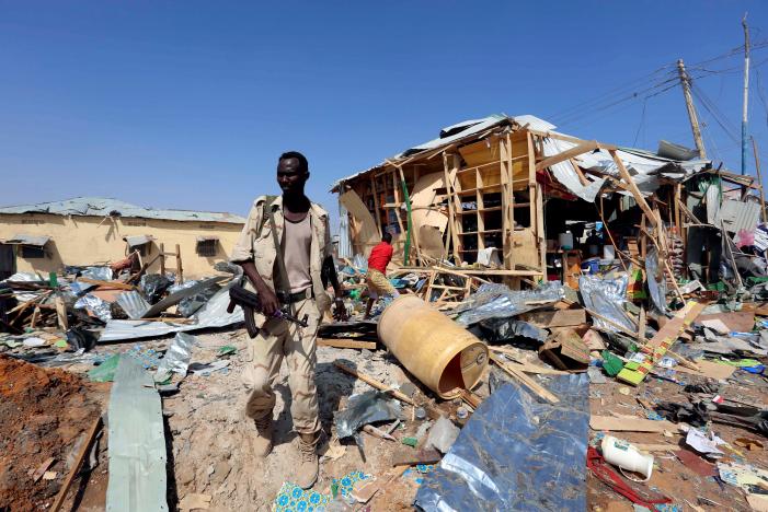 Suicide bomb in market in Somalia capital kills 39
