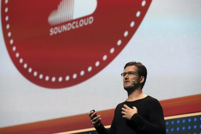 SoundCloud loses key executives amid fundraising drive