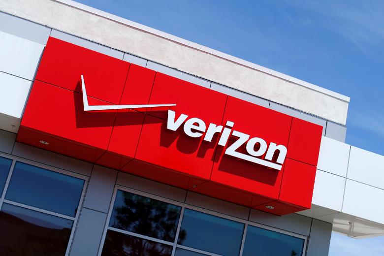 Verizon, Yahoo agree to lowered $4.48 billion deal
