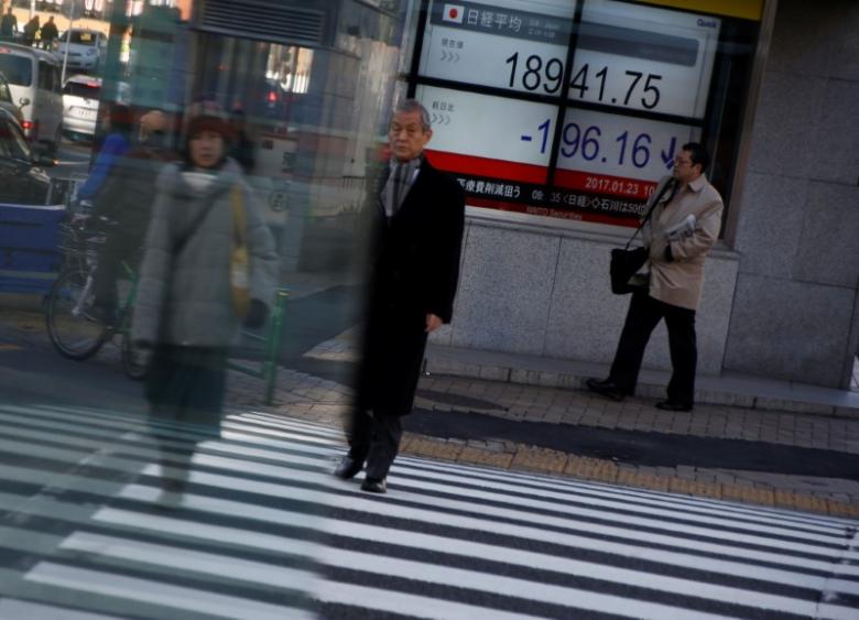 Asia stocks rise, euro steady as relief from French vote buoys sentiment