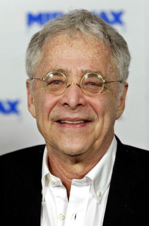 Chuck Barris, 'The Gong Show' host, dies at 87