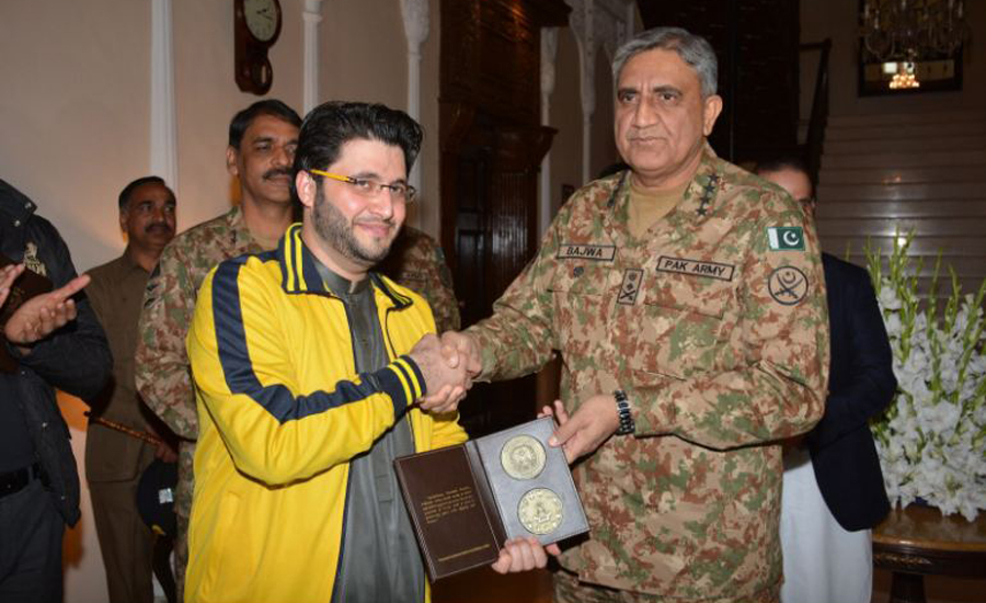 COAS congratulates Peshawar Zalmi on winning PSL trophy