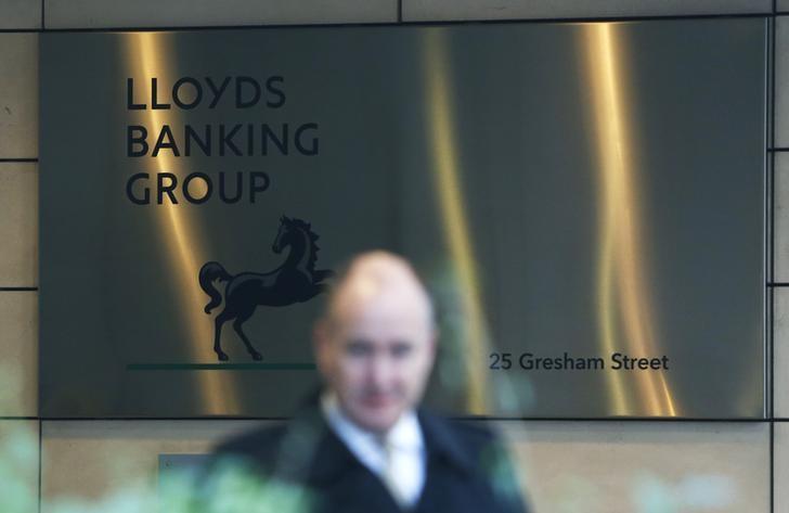Lloyds looks to move 1,900 staff to IBM to cut costs