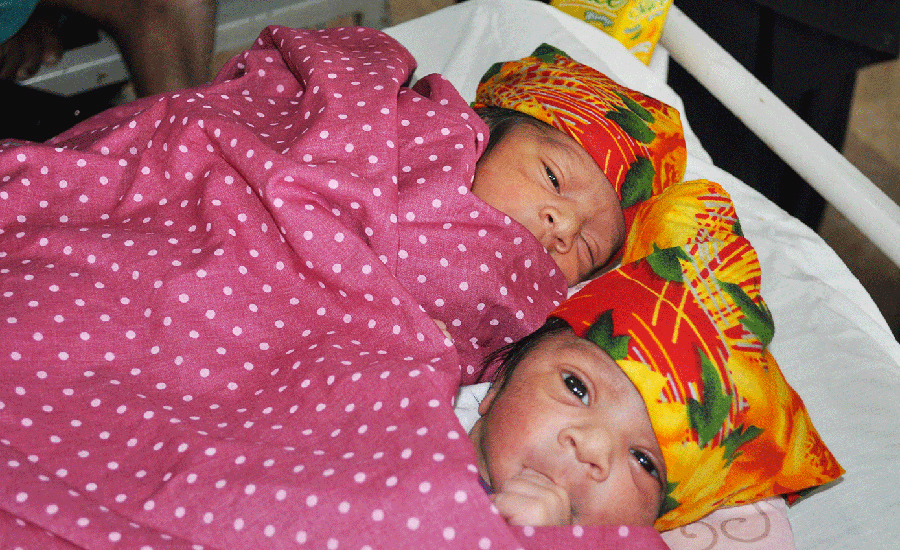 Woman gives birth to Quadruplets in Timergara